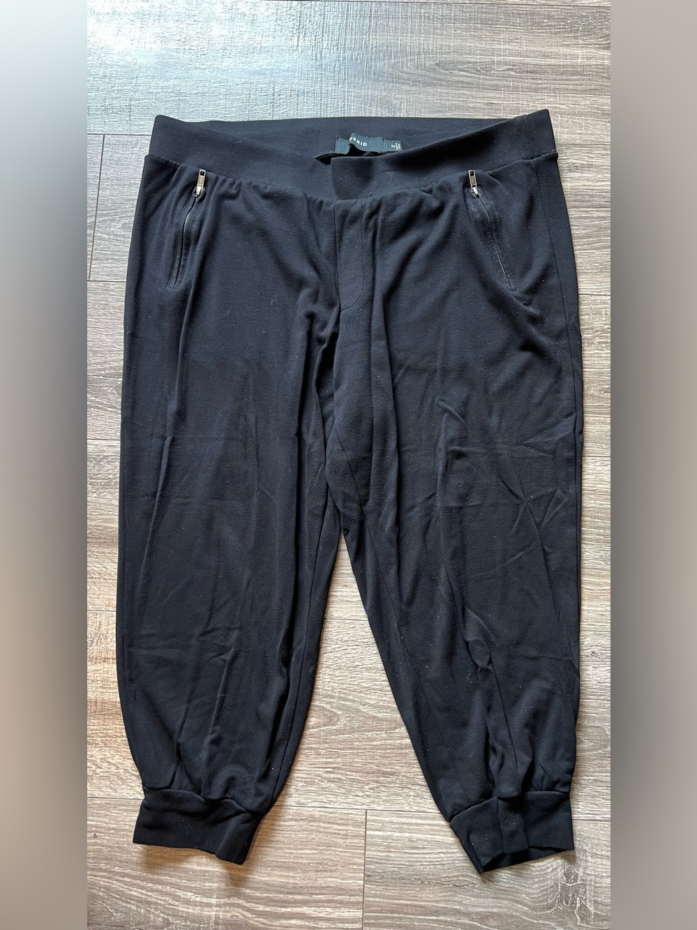 Torrid Black Ponte Jogger Pants Size 2 18/20 Zip Pockets Tapered